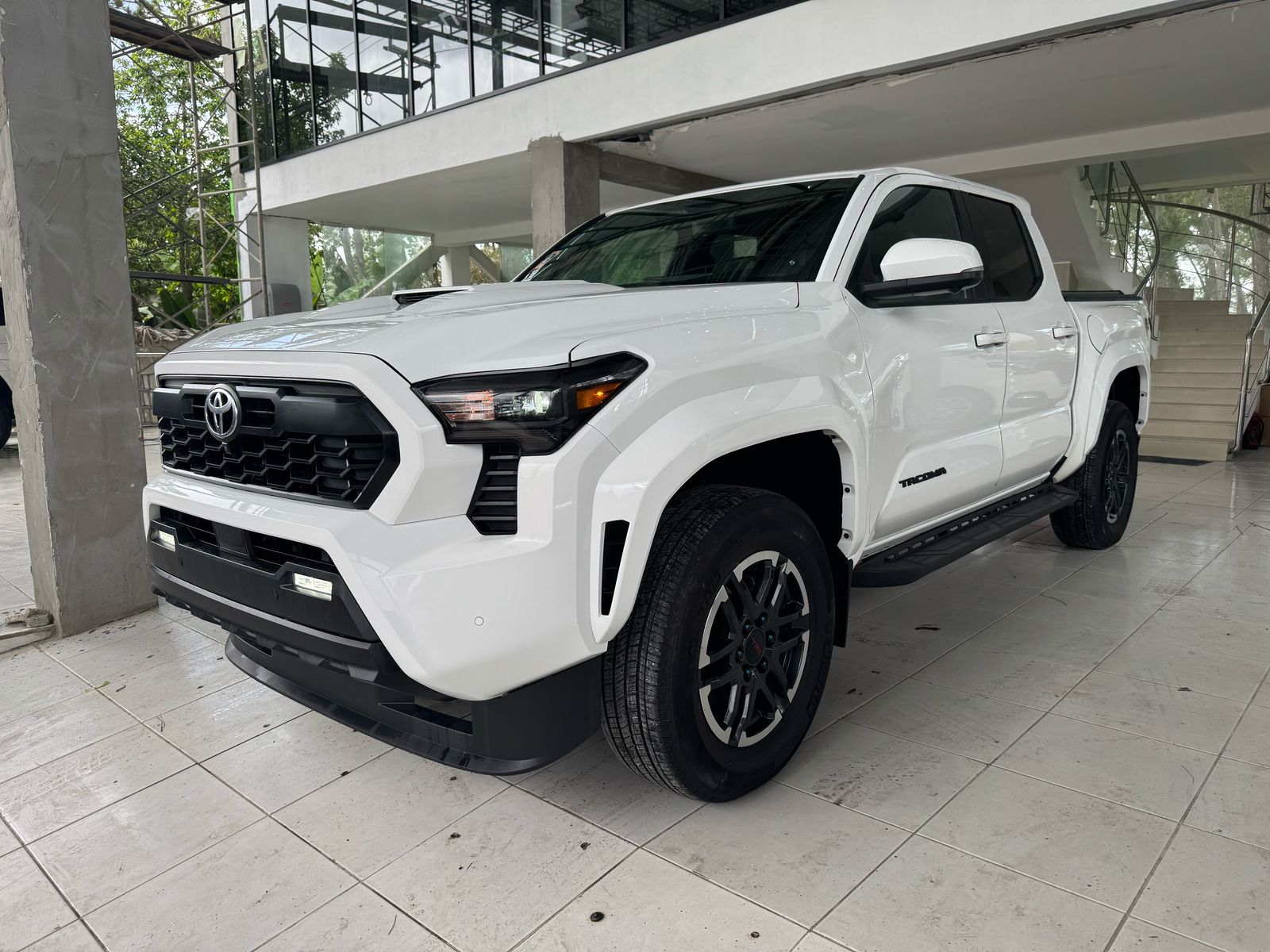 TOYOTA TACOMA TRD SPORT 2024 BLANCO