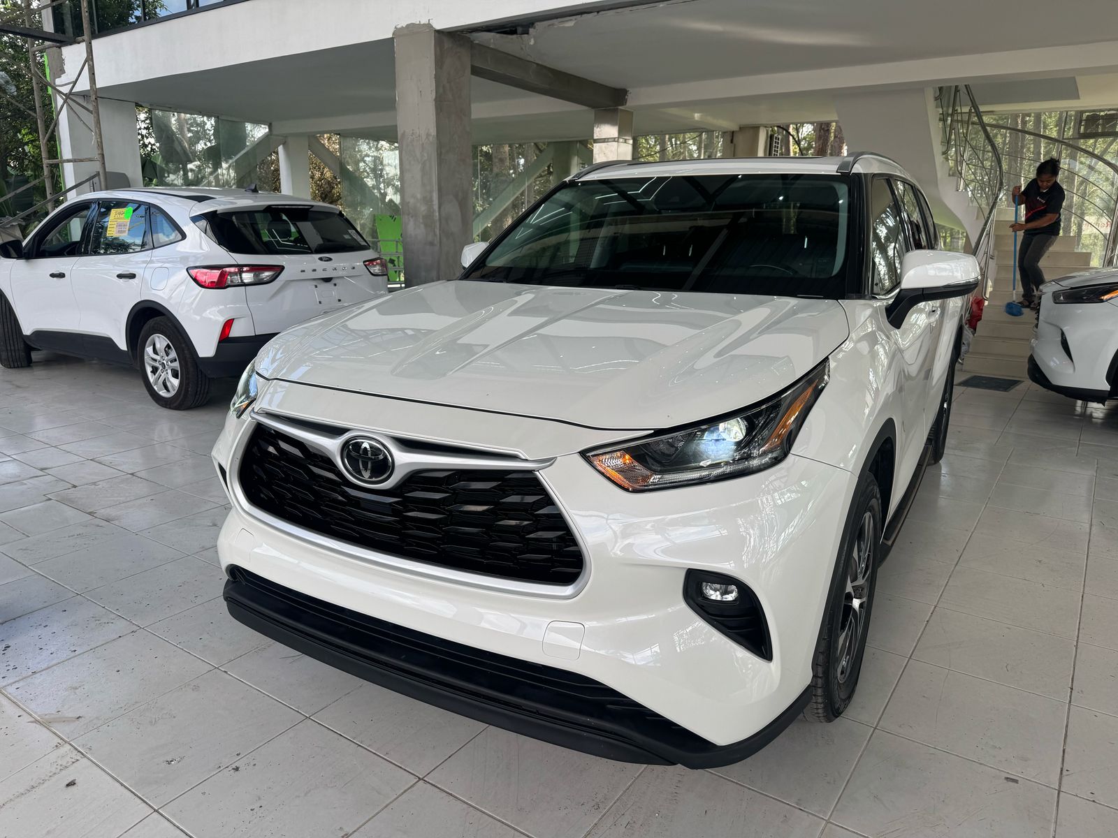 TOYOTA HIGHLANDER XLE 2021 BLANCO