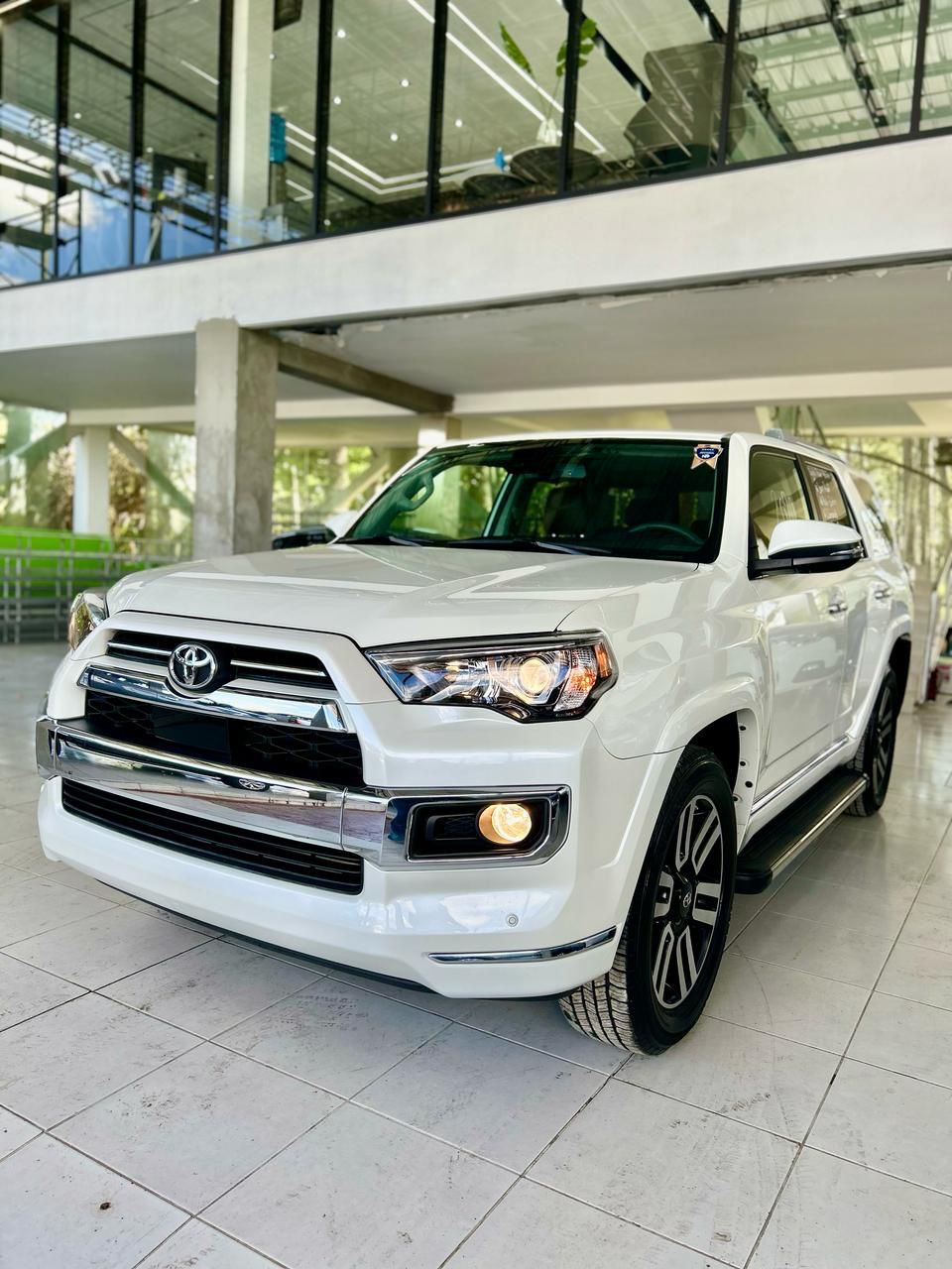 TOYOTA 4RUNNER LIMITED 2023 BLANCO