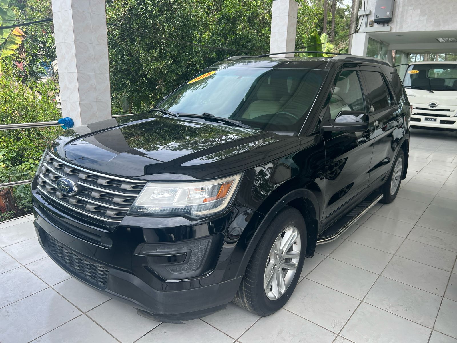 FORD EXPLORER 2016 NEGRO