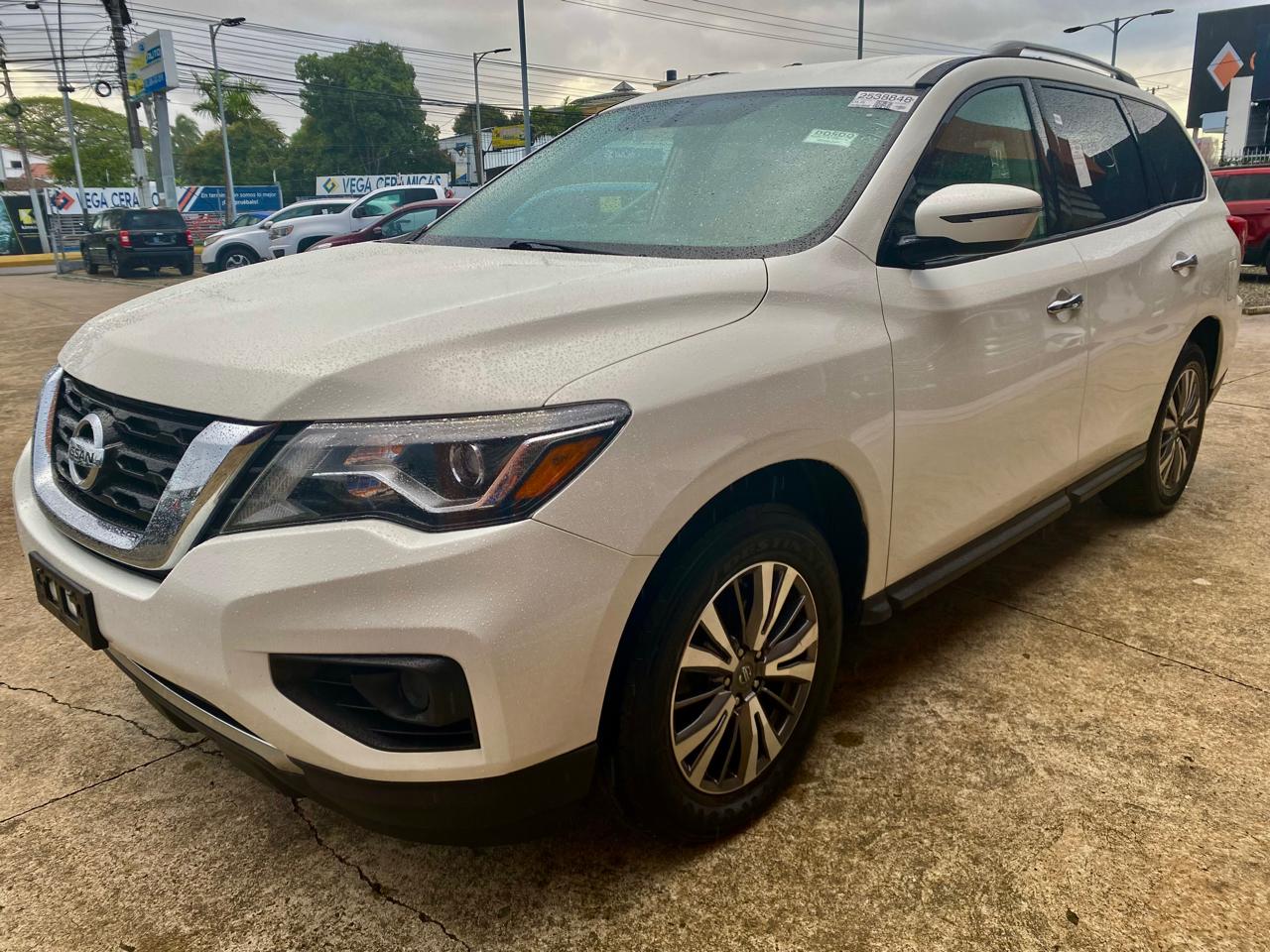 Nissan Pathfinder Sv 2018 Blanco