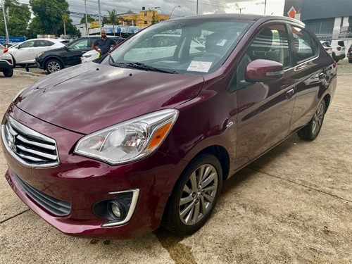 MITsubishi Mirage G4 2017  Rojo Vino