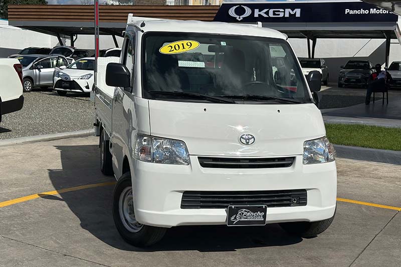 Toyota Town-Ace 2019