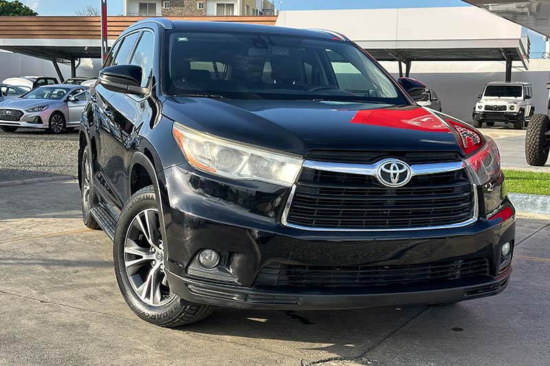 Toyota Highlander XLE 2016